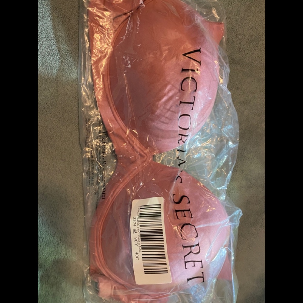 Victoria Secrets Bra